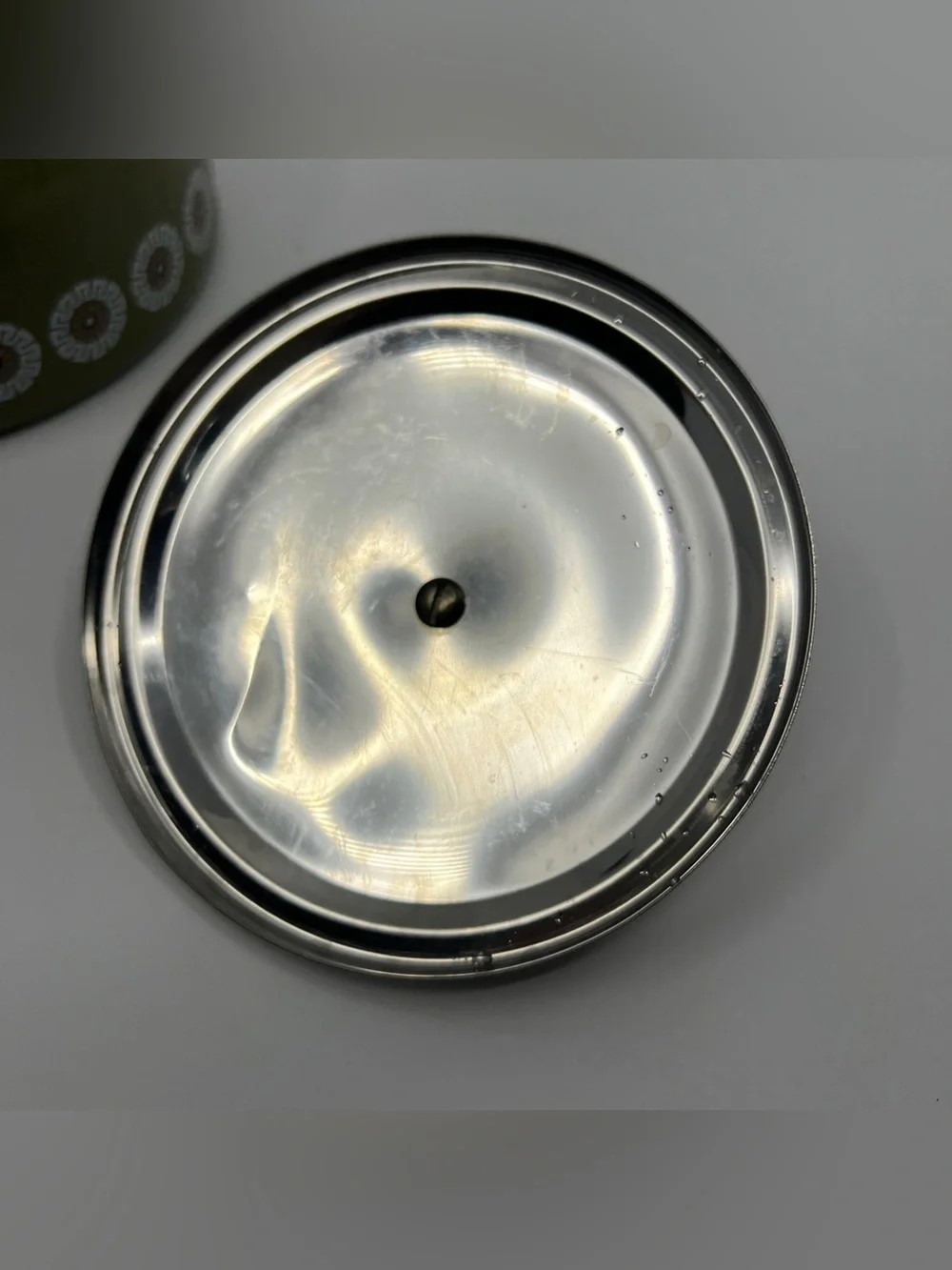 Vintage avocado green fondue pit enamelware saucepan pot wooden handle metal lid